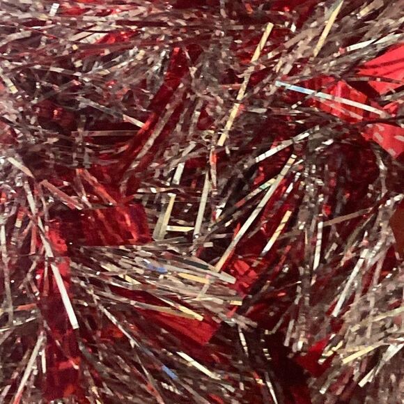 Christmas Lot: 2 Lined Knit Stockings 2 Sets 10’ Tinsel Garland & Kitchen Towels - Picture 4 of 9